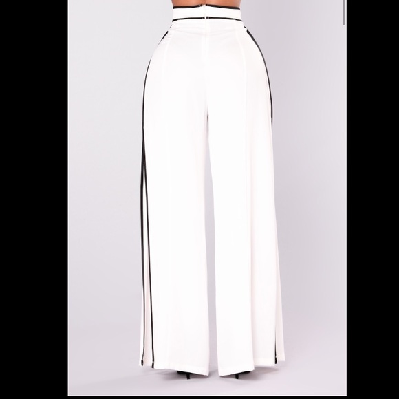 White split pants - Picture 3 of 3